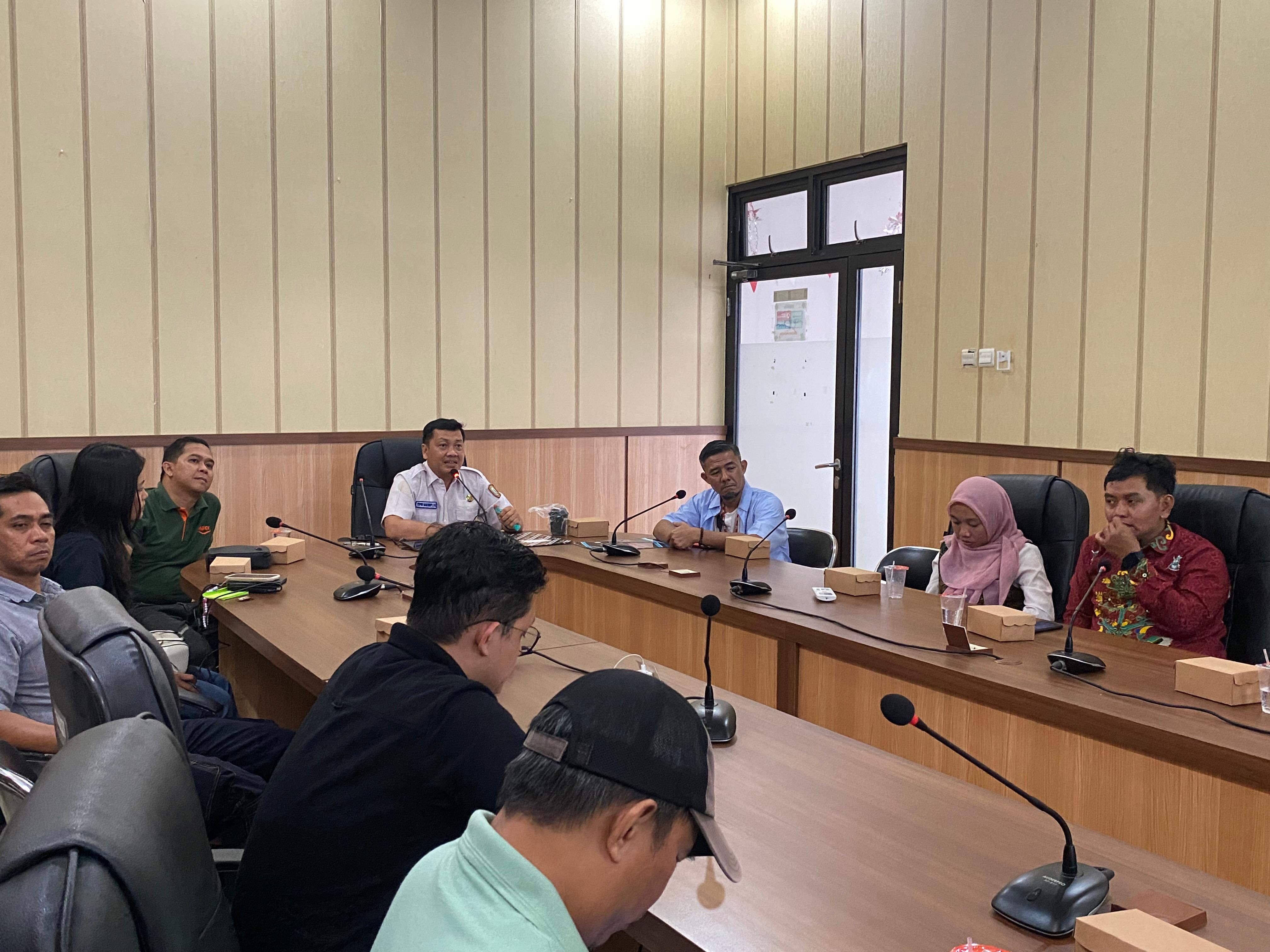 SOSIALISASI PAKAIAN ADAT